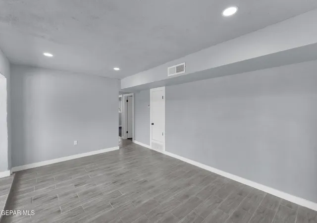Photo 3 of Single family home for sale at 4801 Chisos Ln, El Paso, TX 79904 | MLS# 945425 | Listing updated on 2026-09-13