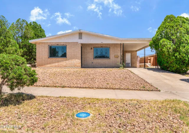 Photo 2 of Sale Pending at 2611 Jefferson Ave, El Paso, TX 79930 | MLS# 945377 | Listing updated on 2026-09-04