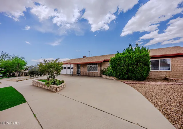 Photo 1 of Single family home for sale at 229 Fremont Ln, El Paso, TX 79912 | MLS# 945615 | Listing updated on 2026-08-11