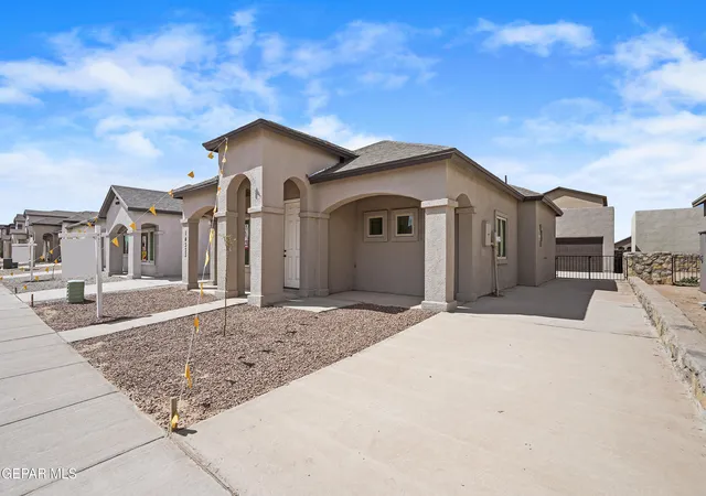 Photo 2 of Single family home for sale at 14377 Steve Joyce Pkwy, Horizon City, TX 79928 | MLS# 945461 | Listing updated on 2026-06-18