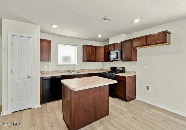 2nd image of 14245 Banana Yucca Ave, Horizon City, TX 79928 | MLS# 945520