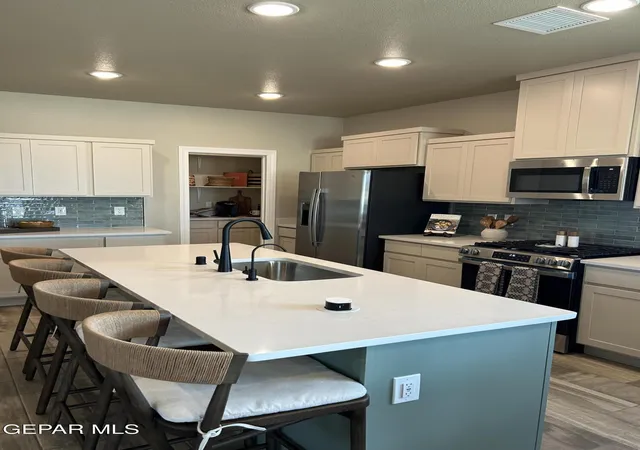 Photo 2 of Single family home for sale at 14701 Crystal Breeze Way, El Paso, TX 79928 | MLS# 947527 | Listing updated on 2026-08-17