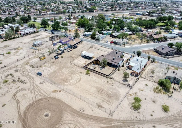 Photo 4 of Land for sale at 241 Pendale Rd, El Paso, TX 79907 | MLS# 945608 | Listing updated on 2026-07-09