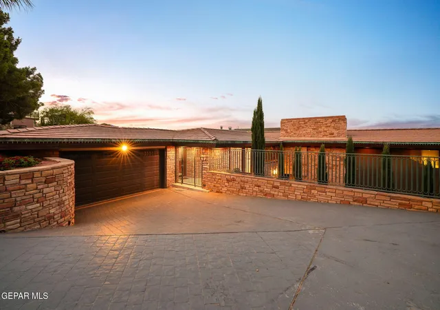 Photo 1 of Single family home for sale at 2304 Red Blf Rd, El Paso, TX 79930 | MLS# 945633 | Listing updated on 2026-07-02