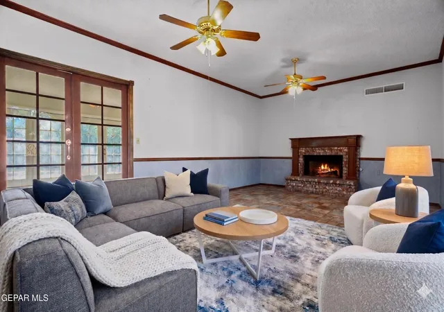 Photo 3 of Single family home for sale at 360 Rio Estancia Dr, El Paso, TX 79932 | MLS# 946161 | Listing updated on 2026-09-18