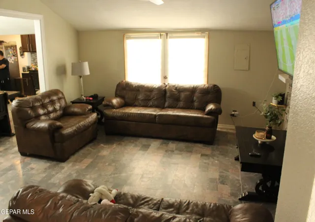 Photo 3 of Single family home for sale at 200 Edgar Rd, El Paso, TX 79932 | MLS# 946205 | Listing updated on 2026-09-10