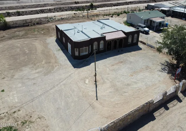 Photo 2 of House for sale at 11601 Valle Bajo Rd, El Paso, TX 79927 | MLS# 945758 | Listing updated on 2026-09-14