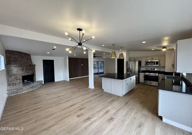 Photo 3 of Sale Pending at 4424 Thrush Way, El Paso, TX 79922 | MLS# 945762 | Listing updated on 2026-09-14