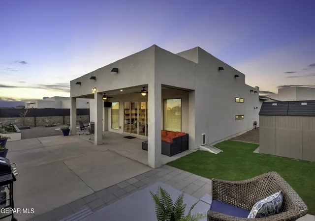 Photo 2 of Single family home for sale at 333 Blue Valley Dr, El Paso, TX 79928 | MLS# 945821 | Listing updated on 2026-08-10