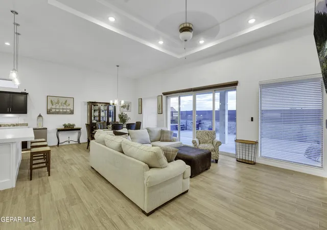 Photo 3 of Single family home for sale at 333 Blue Valley Dr, El Paso, TX 79928 | MLS# 945821 | Listing updated on 2026-08-10