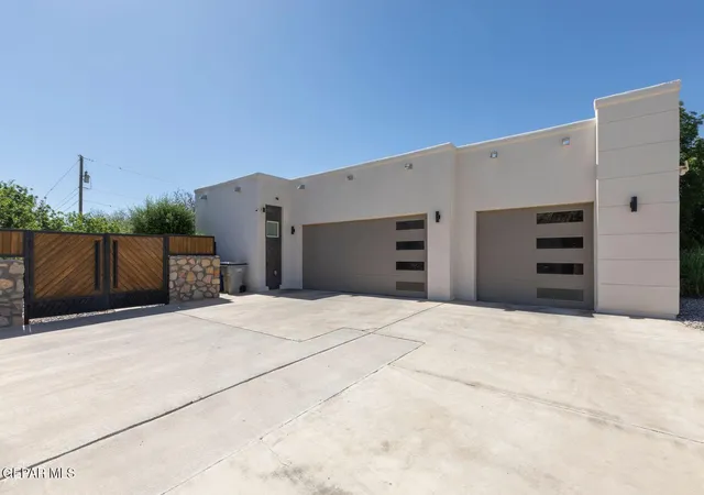 Photo 3 of Single family home for sale at 5404 E River Ln, El Paso, TX 79932 | MLS# 945890 | Listing updated on 2026-09-08