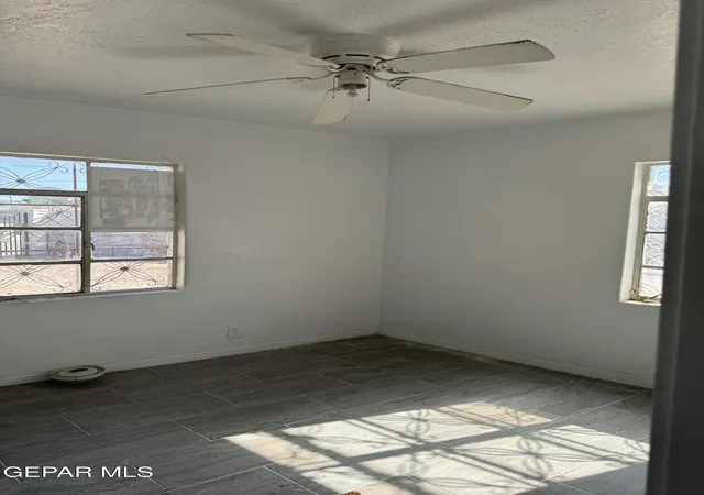 Photo 3 of Single family home for sale at 447 Chesak Cir, El Paso, TX 79905 | MLS# 945958 | Listing updated on 2026-09-20