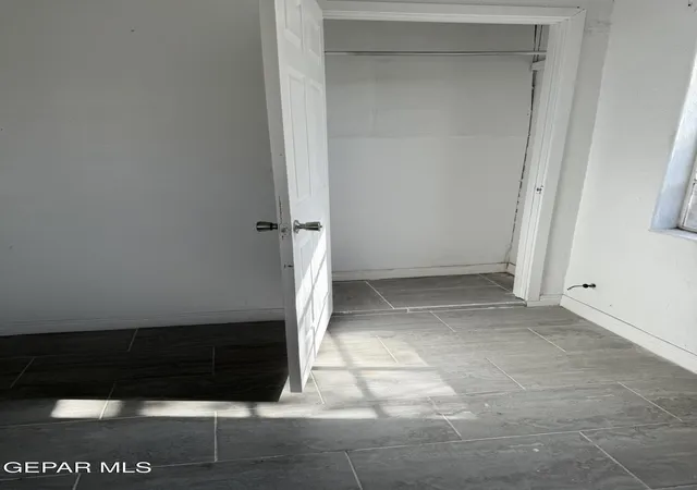 Photo 3 of Single family home for sale at 447 Chesak Cir, El Paso, TX 79905 | MLS# 945958 | Listing updated on 2026-09-20