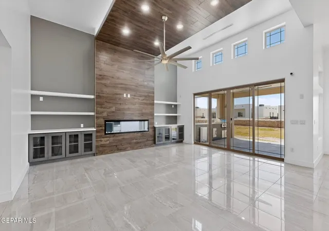 Photo 4 of Single family home for sale at 352 Rio De Jazmin Cir, El Paso, TX 79932 | MLS# 946049 | Listing updated on 2026-07-03