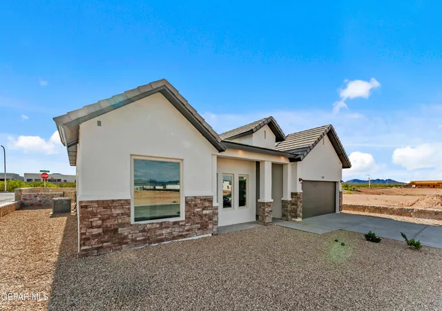 Photo 3 of Sale Pending at 7285 Cimarron Gap Dr, El Paso, TX 79911 | MLS# 946006 | Listing updated on 2026-09-18