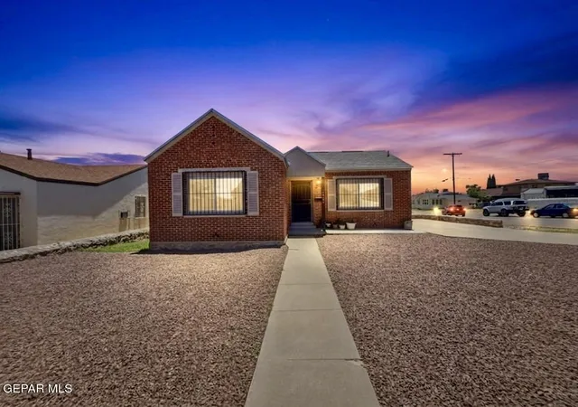 Photo 1 of Single family home for sale at 3700 Mckinley Ave, El Paso, TX 79930 | MLS# 946163 | Listing updated on 2026-09-10