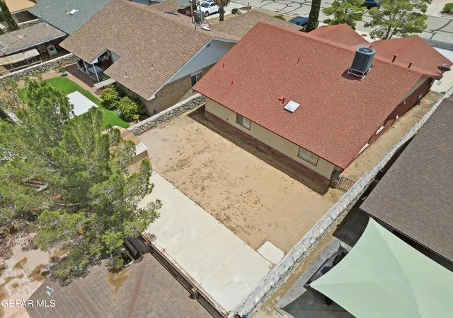 Photo 4 of Sale Pending at 12501 Wendy Reed Dr, El Paso, TX 79928 | MLS# 946157 | Listing updated on 2026-09-17