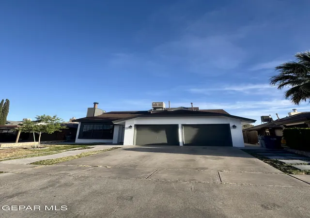 Photo 3 of Sale Pending at 3550 Broken Arrow Dr, El Paso, TX 79936 | MLS# 946212 | Listing updated on 2026-10-01