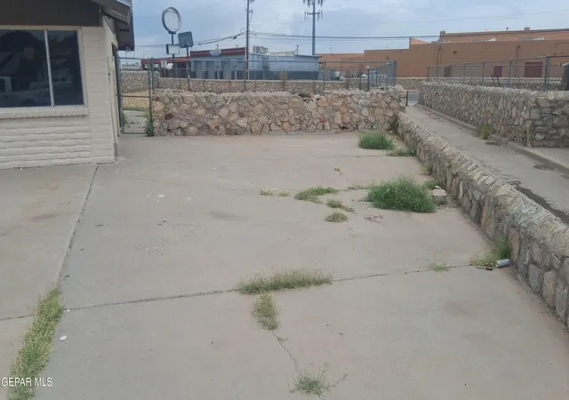 Photo 2 of Single family home for sale at 10541 Eaglestone Way, El Paso, TX 79925 | MLS# 946222 | Listing updated on 2026-07-24