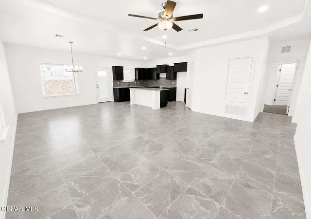 2nd image of 910 Andrew Arroyos Dr, Socorro, TX 79927 | MLS# 946464