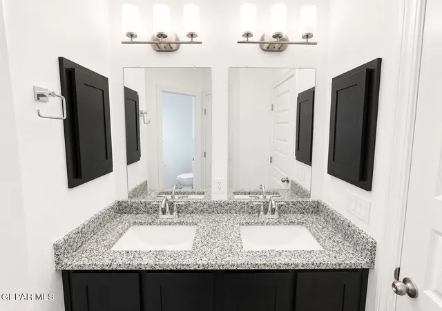 9th image of 910 Andrew Arroyos Dr, Socorro, TX 79927 | MLS# 946464