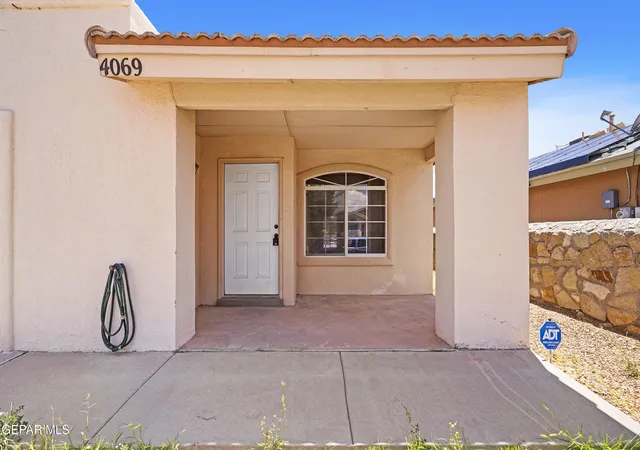 Photo 3 of Single family home for sale at 4069 Tierra Bronce Dr, El Paso, TX 79938 | MLS# 946268 | Listing updated on 2026-07-22