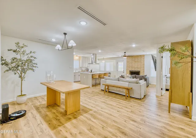Photo 3 of Sale Pending at 10528 Saigon Dr, El Paso, TX 79925 | MLS# 949645 | Listing updated on 2026-09-13