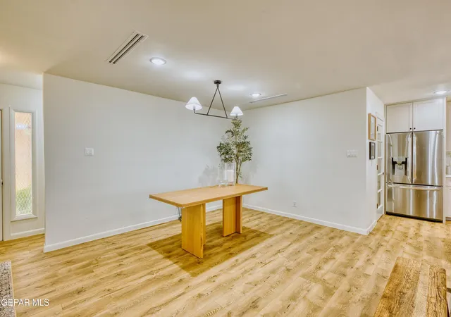 Photo 3 of Sale Pending at 10528 Saigon Dr, El Paso, TX 79925 | MLS# 949645 | Listing updated on 2026-09-13