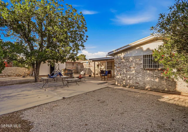 Photo 34 of Sale Pending at 2813 Doug Frd Dr, El Paso, TX 79935 | MLS# 946304 | Listing updated on 2026-09-07