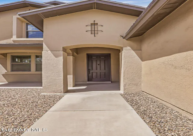 Photo 3 of Single family home for sale at 7333 Black Sage Dr, El Paso, TX 79911 | MLS# 946613 | Listing updated on 2026-08-23