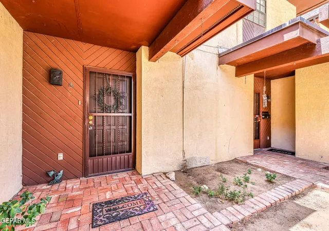 5th image of 421 Irondale Dr, El Paso, TX 79912