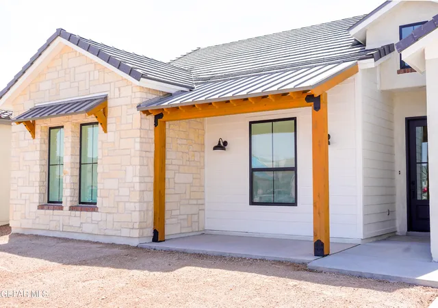 Photo 4 of Single family home for sale at 15117 Allegiance Ave, El Paso, TX 79938 | MLS# 946332 | Listing updated on 2026-06-23