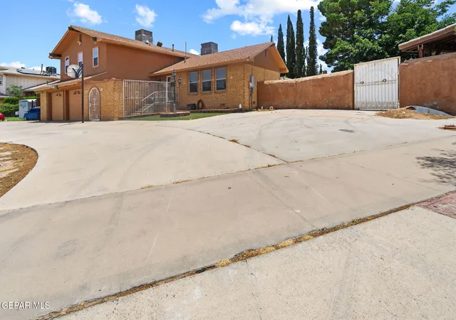 Homes for sale in El Paso, TX | 2214 Mermaid Dr, El Paso, TX 79936 | MLS# 946342