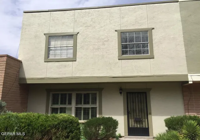 Photo 2 of Townhouse for sale at 212 Montego Bay Dr, El Paso, TX 79912 | MLS# 946603 | Listing updated on 2026-06-27