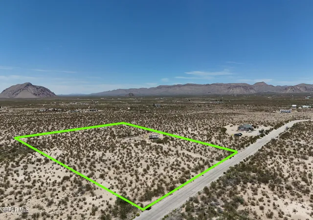 Photo 3 of Land for sale at 6733 Wagon Wheel Cir, El Paso, TX 79938 | MLS# 947274 | Listing updated on 2026-07-14