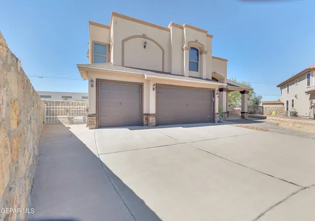 Photo 3 of Sale Pending at 12000 Stansbury Dr, El Paso, TX 79928 | MLS# 946641 | Listing updated on 2026-09-15
