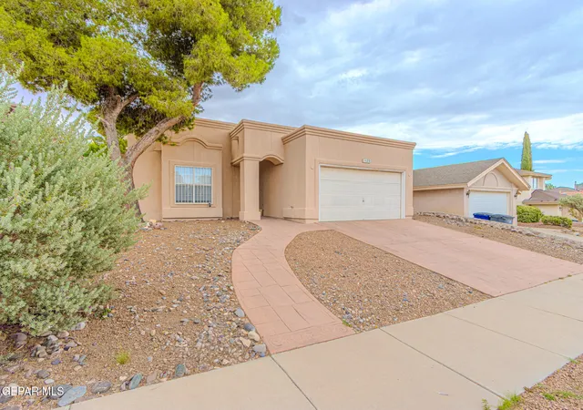 Homes for sale in El Paso, TX | 1420 Black Ridge Dr, El Paso, TX 79912 | MLS# 946600