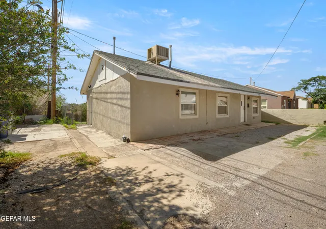 Photo 2 of Single family home for sale at 408 Sycamore Way, El Paso, TX 79915 | MLS# 946602 | Listing updated on 2026-08-27