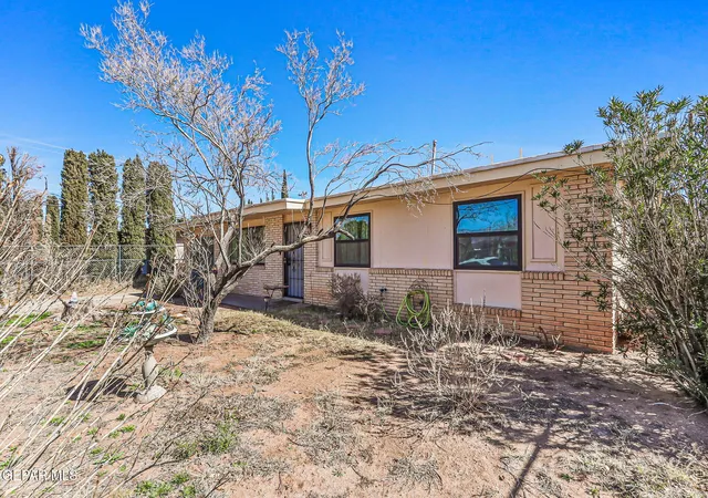Photo 2 of Single family home for sale at 10548 Clearwater St, El Paso, TX 79924 | MLS# 946615 | Listing updated on 2026-09-10