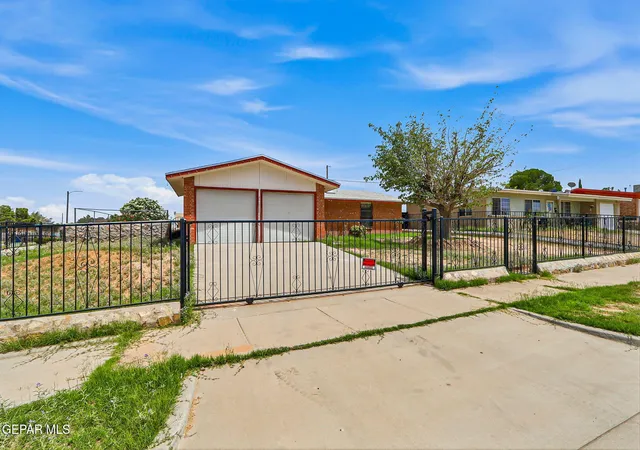 Homes for sale in El Paso, TX | 2168 Septiembre Dr, El Paso, TX 79935 | MLS# 946691