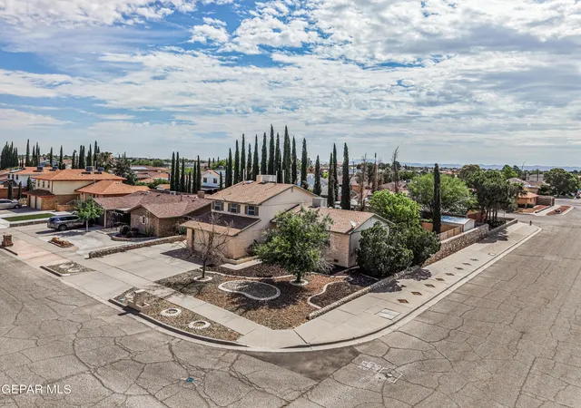 Photo 3 of Single family home for sale at 11379 Quintana Dr, El Paso, TX 79936 | MLS# 946936 | Listing updated on 2026-09-20