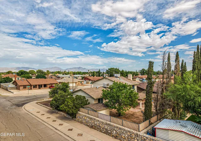Photo 4 of Single family home for sale at 11379 Quintana Dr, El Paso, TX 79936 | MLS# 946936 | Listing updated on 2026-09-20