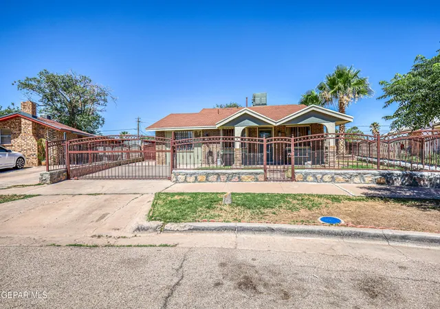 Photo 1 of Sale Pending at 9724 Staubach Dr, El Paso, TX 79927 | MLS# 946810 | Listing updated on 2026-09-20