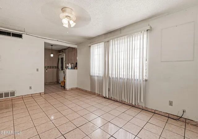 Photo 3 of Sale Pending at 7157 Granite Rd, El Paso, TX 79915 | MLS# 948035 | Listing updated on 2026-09-04