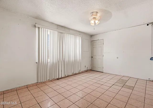 Photo 3 of Sale Pending at 7157 Granite Rd, El Paso, TX 79915 | MLS# 948035 | Listing updated on 2026-09-04