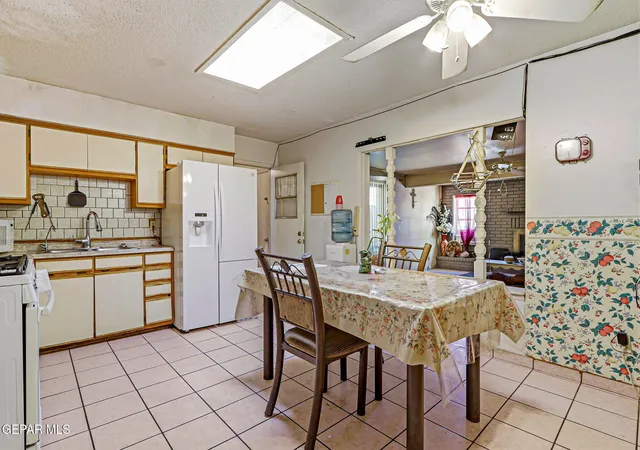 Photo 4 of Sale Pending at 7157 Granite Rd, El Paso, TX 79915 | MLS# 948035 | Listing updated on 2026-09-04