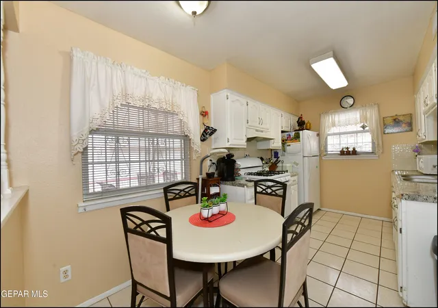 Photo 3 of Single family home for sale at 10725 Saigon Dr, El Paso, TX 79925 | MLS# 946832 | Listing updated on 2026-09-09