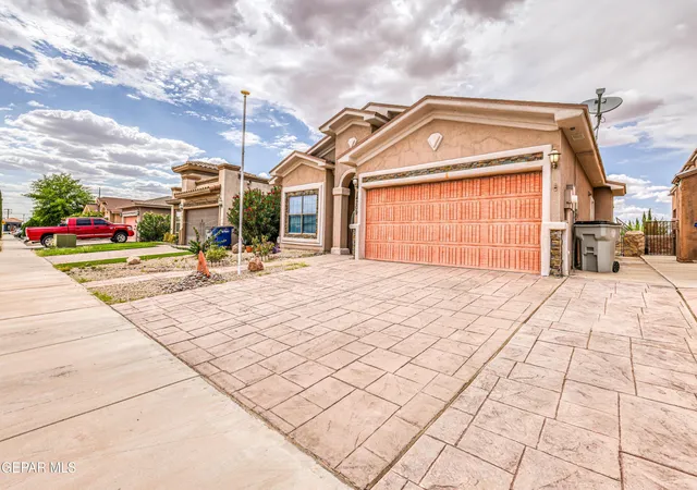 Photo 4 of Single family home for sale at 14209 Rattler Point Dr, El Paso, TX 79938 | MLS# 946863 | Listing updated on 2026-10-12