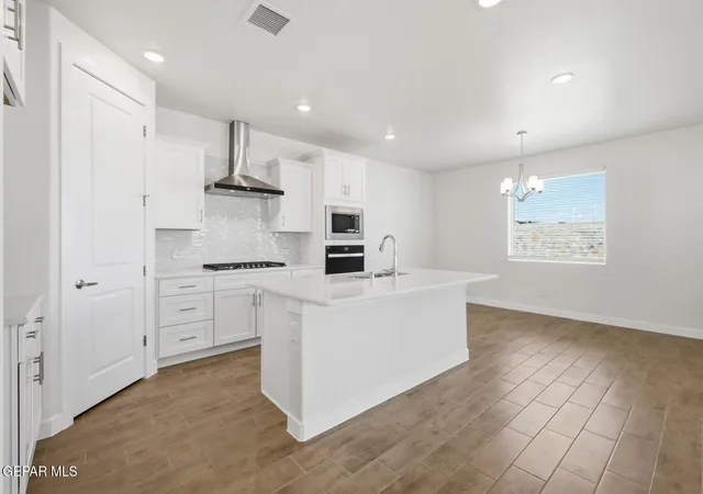 Photo 2 of Sale Pending at 13301 Emerald Wind Ct, Horizon City, TX 79928 | MLS# 946864 | Listing updated on 2026-07-08