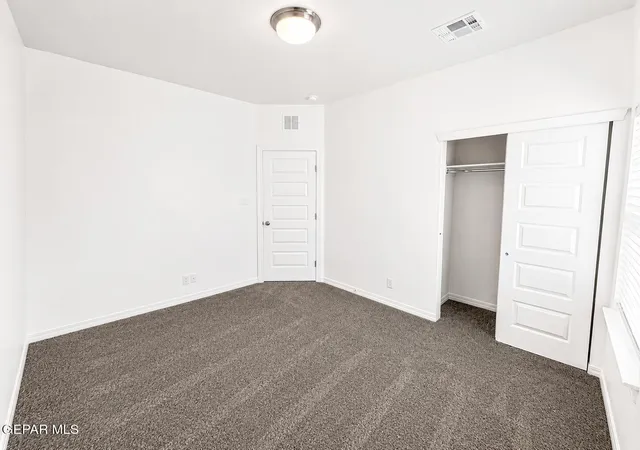 10th image of 922 Andrew Arroyos Dr, Socorro, TX 79927 | MLS# 946871